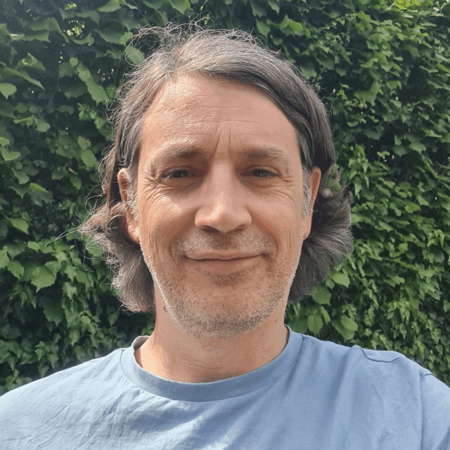 Headshot of Stuart Mitchell