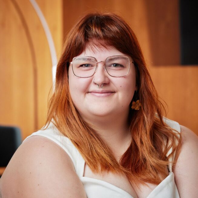 Headshot of Laura Bea