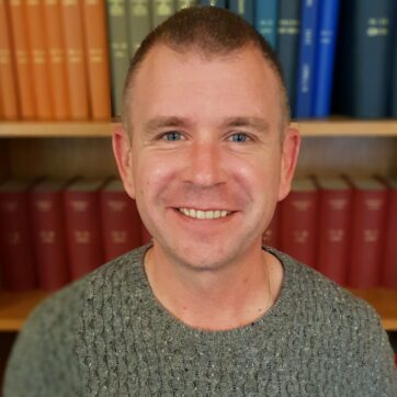 Headshot of Rob Davies