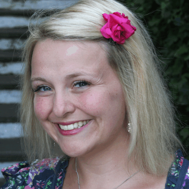 Headshot of Arlene Holmes-Henderson